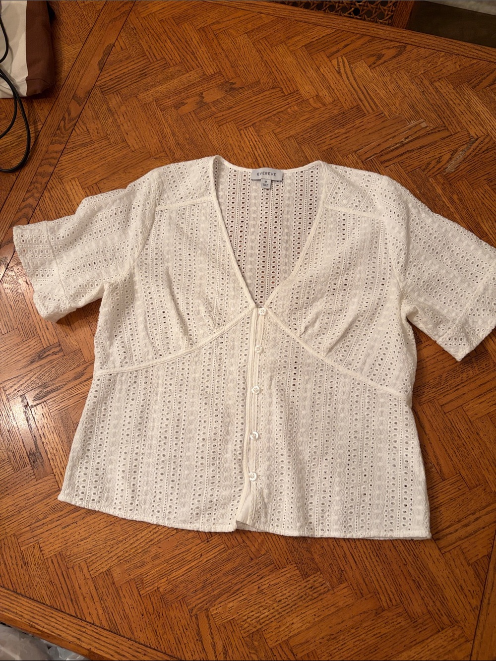 Evereve White Eyelet Button-Front Blouse